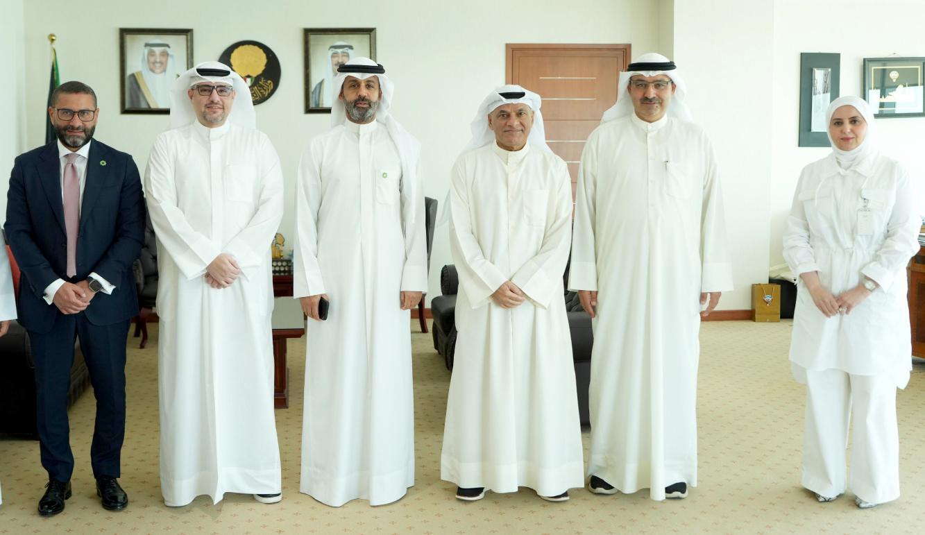 Minister of Higher Education Meets KFH Group CEO to Discuss Mutual Cooperation